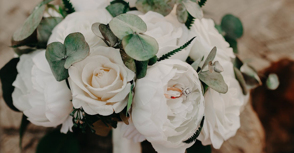 Choosing the Right Florist: Questions to Ask During Your Session