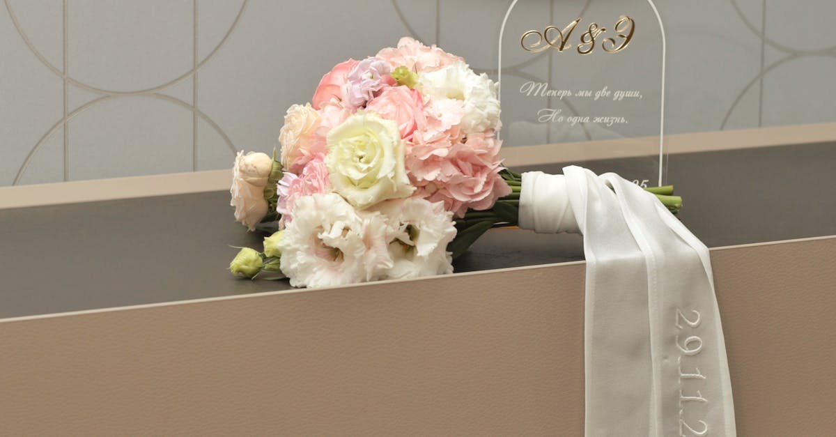 The Art of Custom Bouquet Design: Floral Inspirations